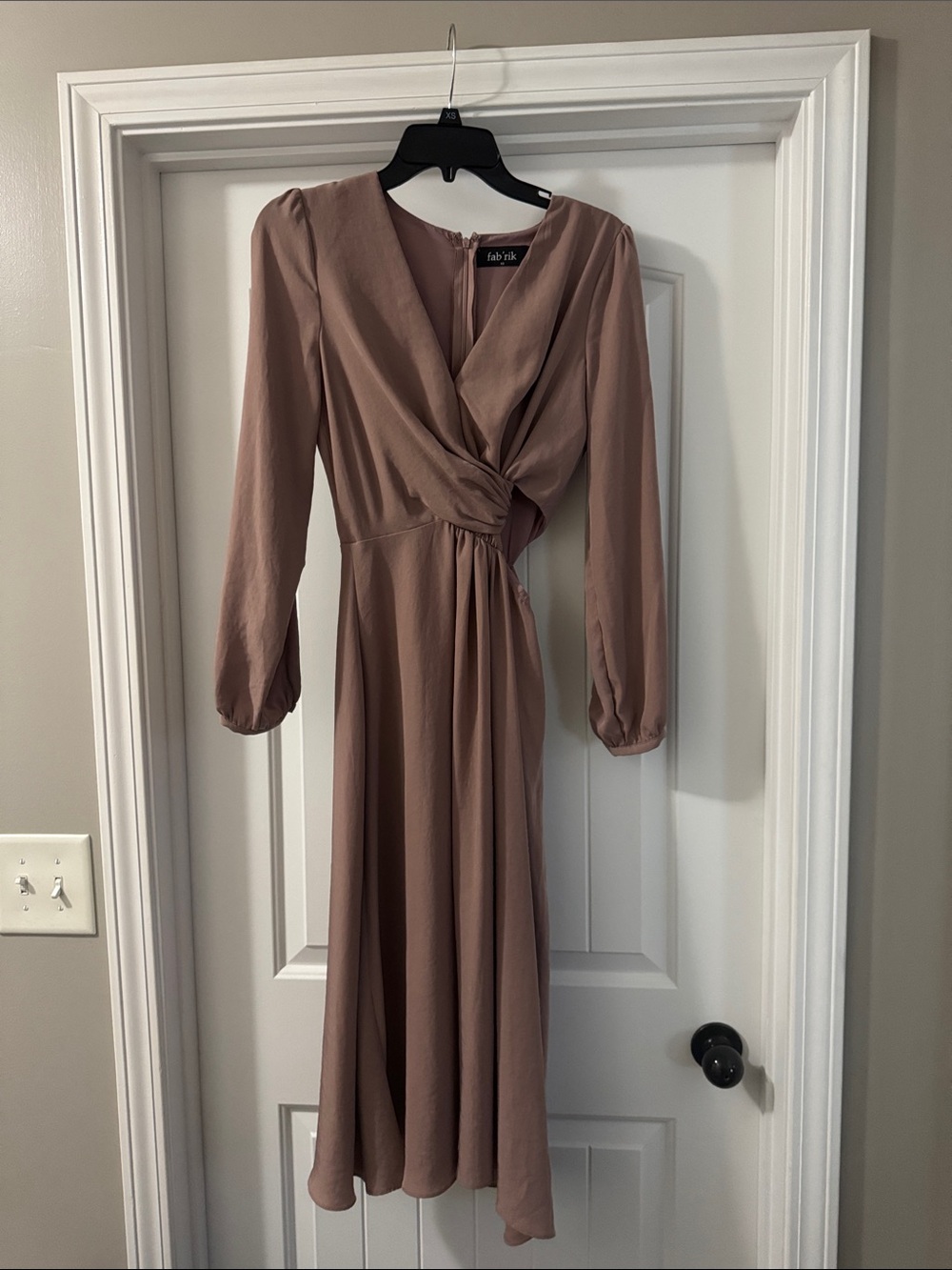 fab'rik Mauve Twist-Front Long Sleeve Midi Dress